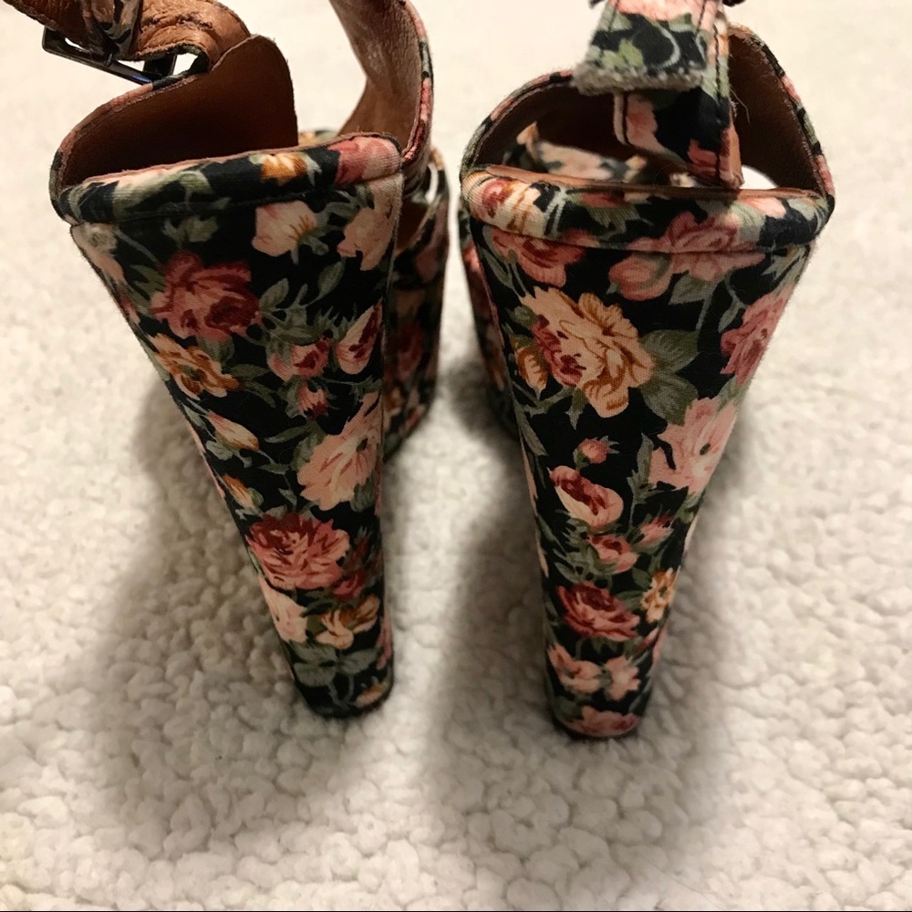 Jeffrey Campbell Mariel floral wedge sandal 🌸 - Picture 6 of 6